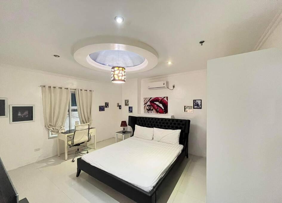 Kandi Big 1 Bedroom King Bed, Free Housekeeping, Wi-Fi Angeles Εξωτερικό φωτογραφία