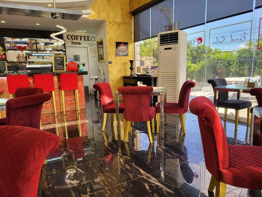Kandi Big 1 Bedroom King Bed, Free Housekeeping, Wi-Fi Angeles Εξωτερικό φωτογραφία